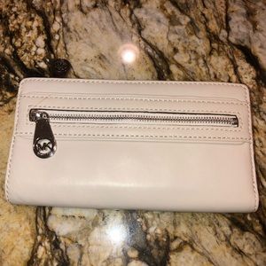 Michael Michael Kors Jamesport Continental Top Zip Wallet